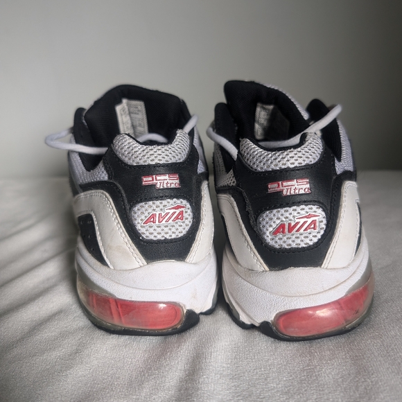 Men's Shoes - Picture 3 of 4